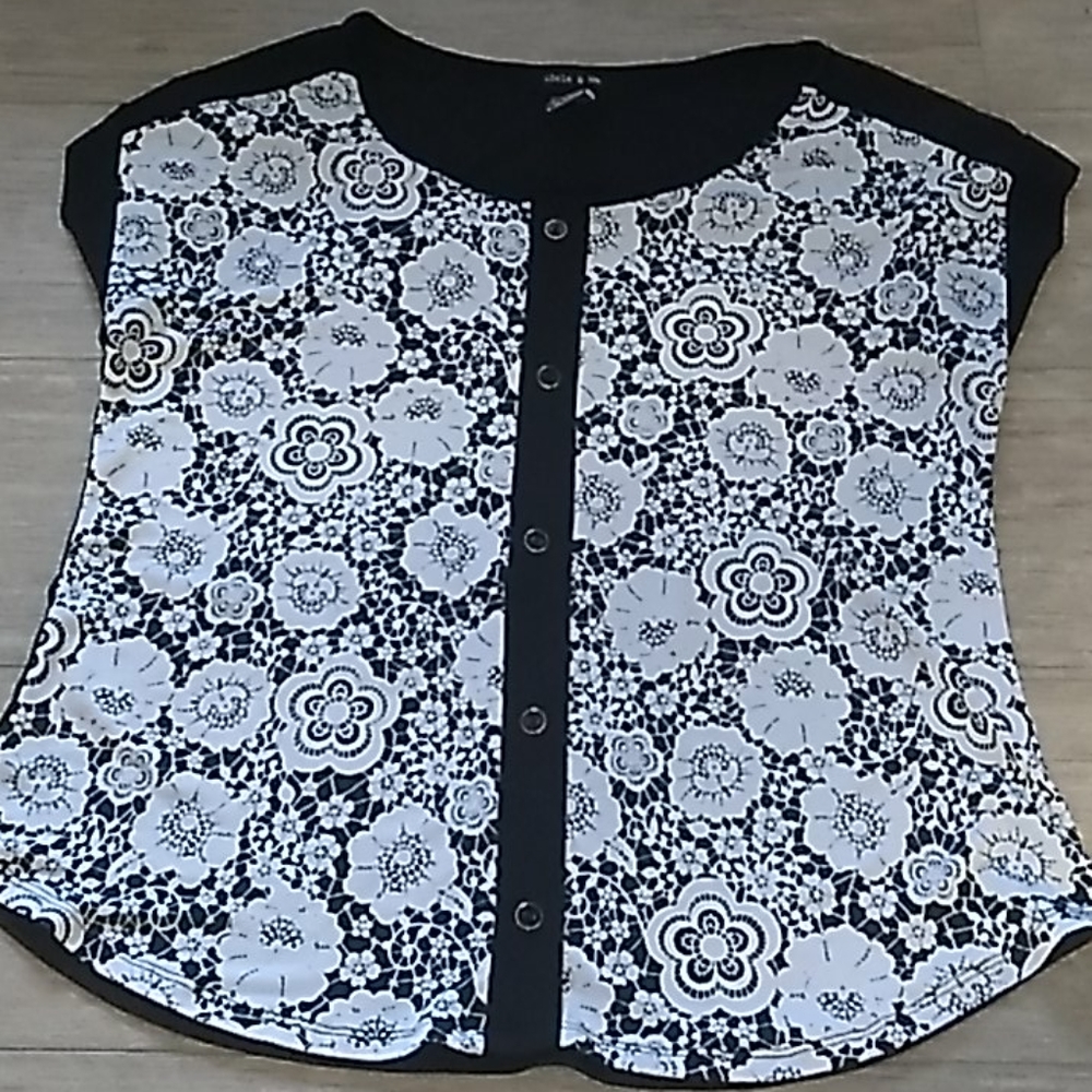 Small floral women shirt